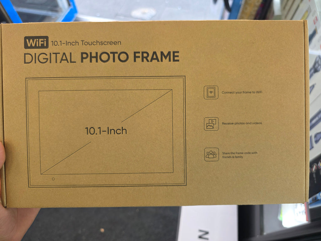 Digital photo frame
