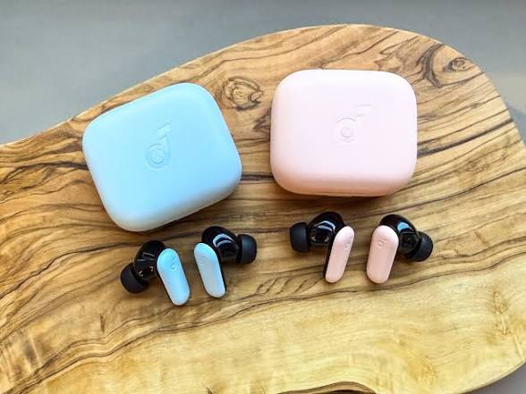 Soundcore  P30i earbuds
