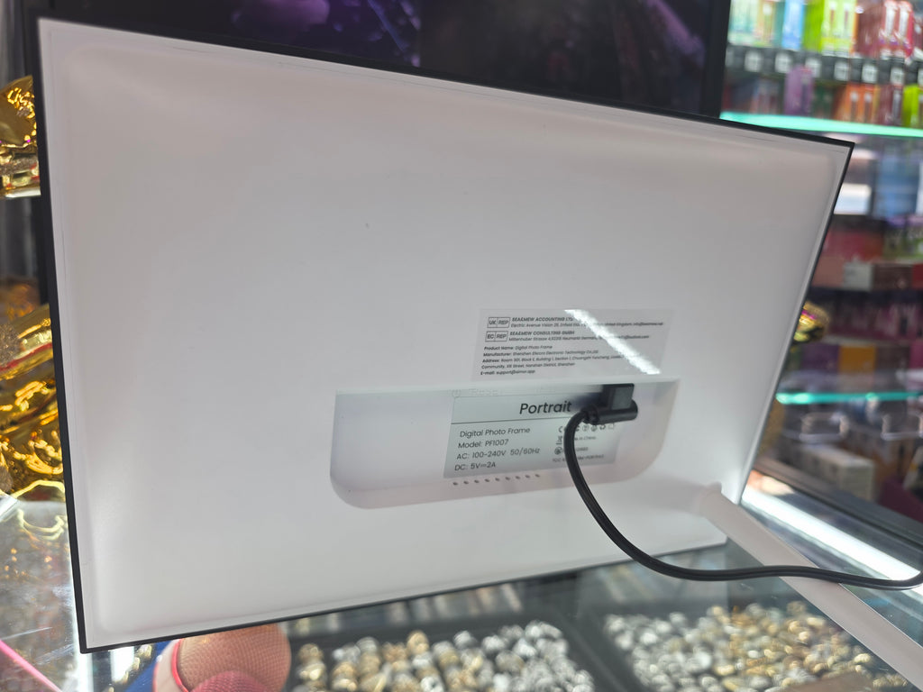 Digital photo frame